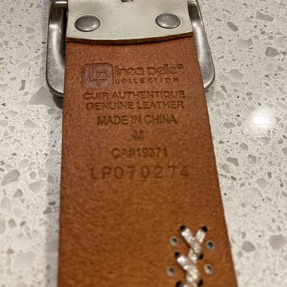 Cream leather belt - Picture 2 of 5